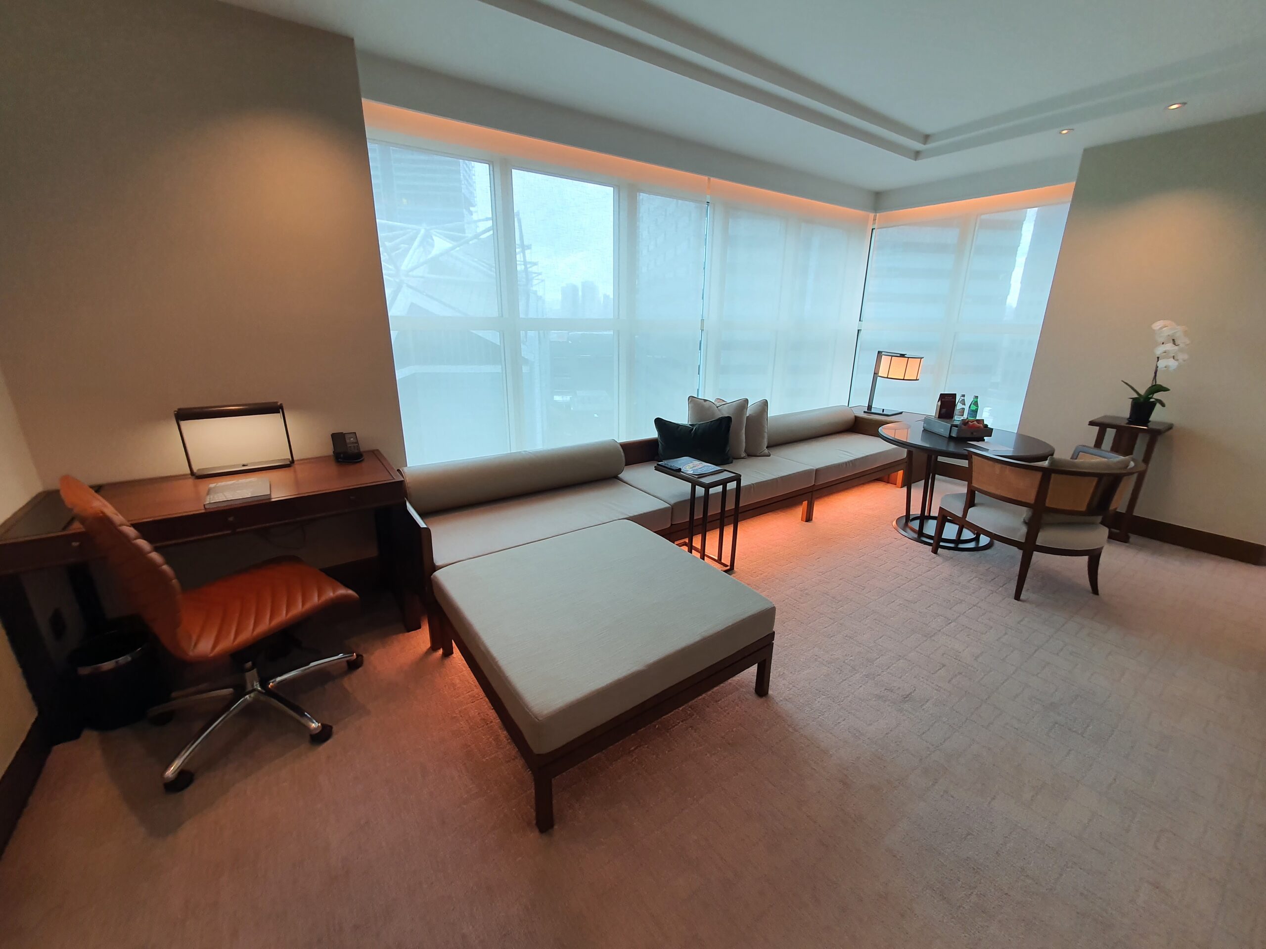 Conrad Centennial Singapore – Executive King – jamesietravels